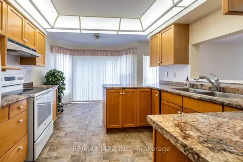 4 Heritage Way Kawartha Lakes ON K9V 5Z2