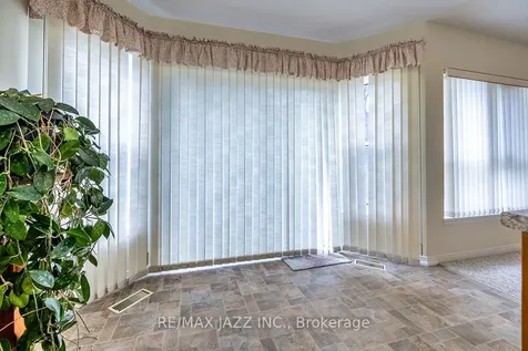 4 Heritage Way Kawartha Lakes ON K9V 5Z2