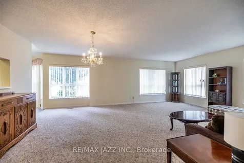 4 Heritage Way Kawartha Lakes ON K9V 5Z2