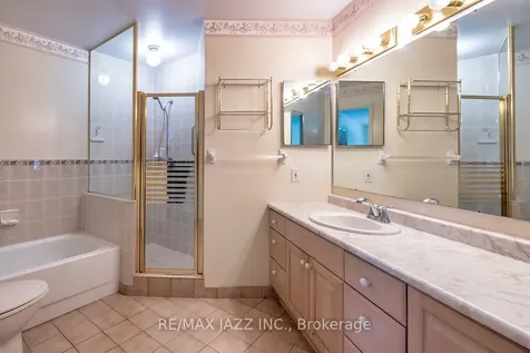 4 Heritage Way Kawartha Lakes ON K9V 5Z2