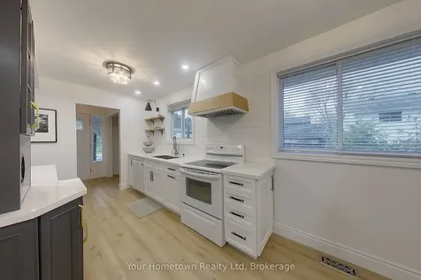 14 Braeside Street Centre Wellington ON N1M 2Y8