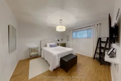 14 Braeside Street Centre Wellington ON N1M 2Y8
