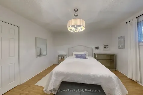 14 Braeside Street Centre Wellington ON N1M 2Y8