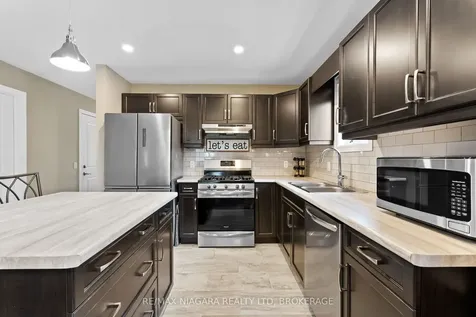 228 Lincoln Street Welland ON L3B 4M9
