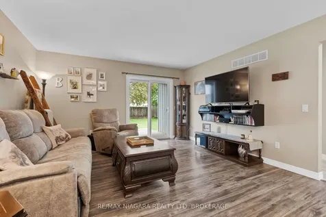 228 Lincoln Street Welland ON L3B 4M9