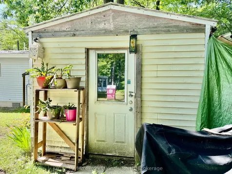 1007 Racoon Road Gravenhurst ON P1P 0C3