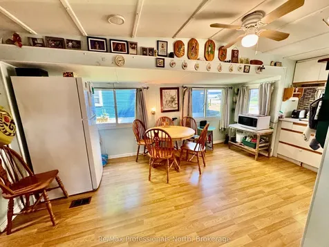 1007 Racoon Road Gravenhurst ON P1P 0C3