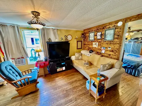 1007 Racoon Road Gravenhurst ON P1P 0C3