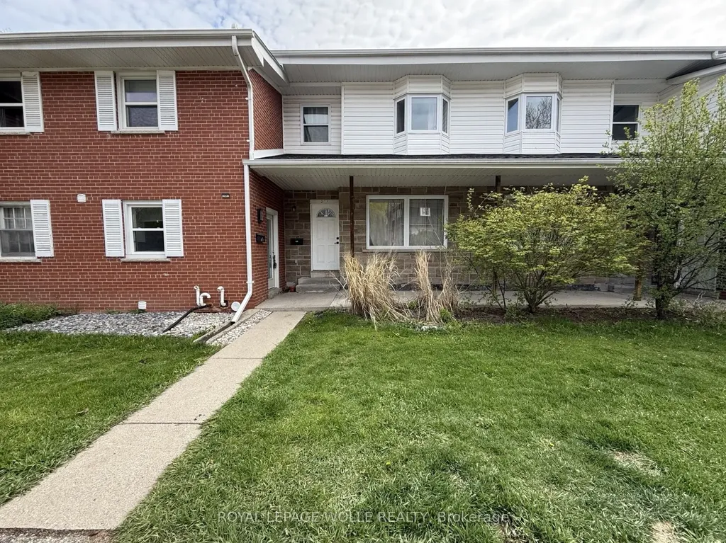284 Westcourt Place Waterloo ON N2L 2R7