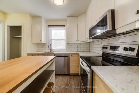 284 Westcourt Place Waterloo ON N2L 2R7