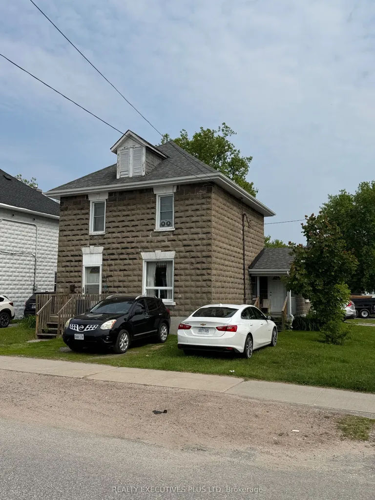 907 Fraser Street North Bay ON P1B 3X7
