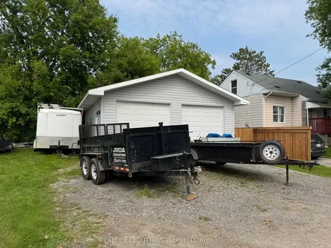 907 Fraser Street North Bay ON P1B 3X7