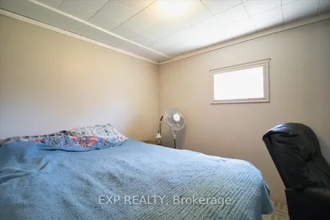 252 Queen Street Chatham-kent ON N0P 1T0