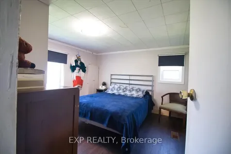 252 Queen Street Chatham-kent ON N0P 1T0