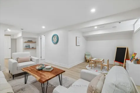 1460 Garth Street Hamilton ON L9B 1R6