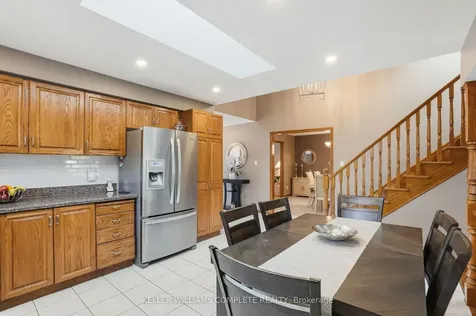 32 Highbury Drive Hamilton ON L8J 2T4