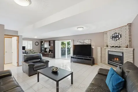 32 Highbury Drive Hamilton ON L8J 2T4