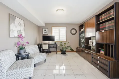 32 Highbury Drive Hamilton ON L8J 2T4