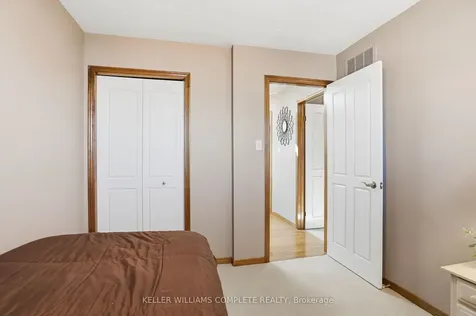 32 Highbury Drive Hamilton ON L8J 2T4