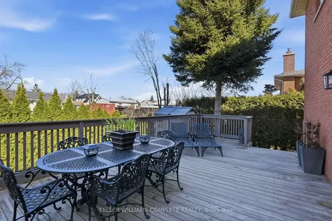 32 Highbury Drive Hamilton ON L8J 2T4