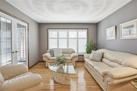 32 Highbury Drive Hamilton ON L8J 2T4
