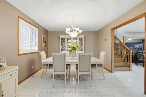 32 Highbury Drive Hamilton ON L8J 2T4