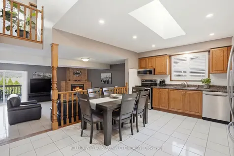 32 Highbury Drive Hamilton ON L8J 2T4