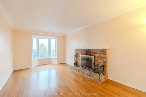 152 Mccurdy Drive E Kanata ON K2L 2Z6