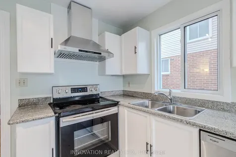 152 Mccurdy Drive E Kanata ON K2L 2Z6