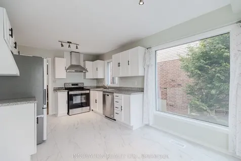 152 Mccurdy Drive E Kanata ON K2L 2Z6