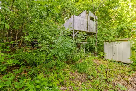152 Mccurdy Drive E Kanata ON K2L 2Z6