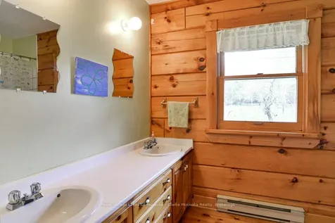 748 Whites Falls Road Georgian Bay ON L0K 1S0