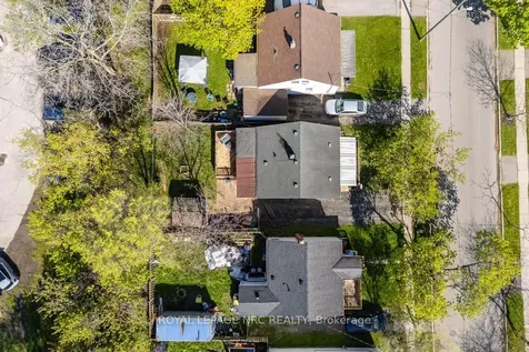 41 Plymouth Avenue St. Catharines ON L2R 2X8