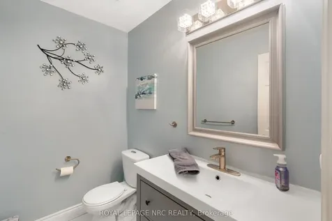 51 Briarsdale Crescent Welland ON L3C 6S7