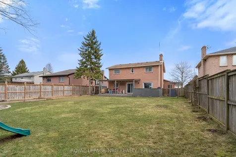 51 Briarsdale Crescent Welland ON L3C 6S7