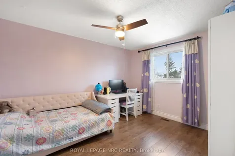 51 Briarsdale Crescent Welland ON L3C 6S7