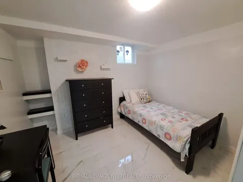 51 Briarsdale Crescent Welland ON L3C 6S7
