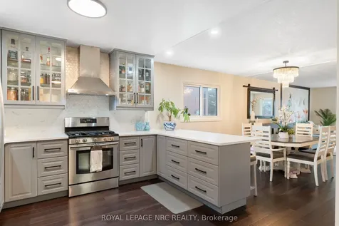 51 Briarsdale Crescent Welland ON L3C 6S7