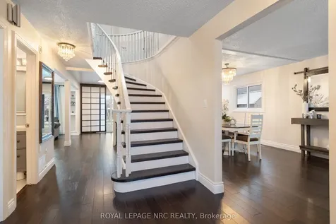 51 Briarsdale Crescent Welland ON L3C 6S7