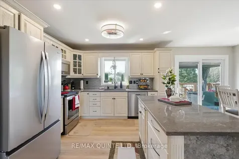 29 Stonegate Crescent Quinte West ON K0K 2C0
