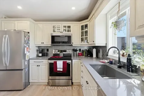 29 Stonegate Crescent Quinte West ON K0K 2C0