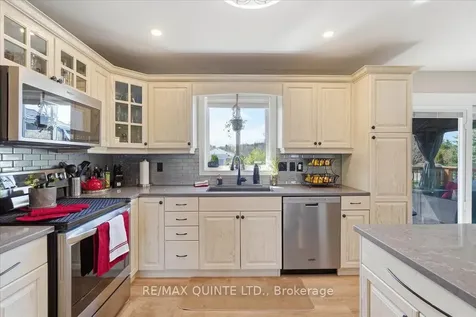 29 Stonegate Crescent Quinte West ON K0K 2C0