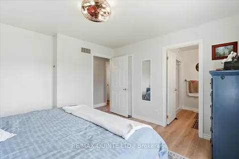 29 Stonegate Crescent Quinte West ON K0K 2C0