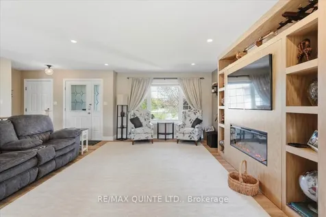 29 Stonegate Crescent Quinte West ON K0K 2C0