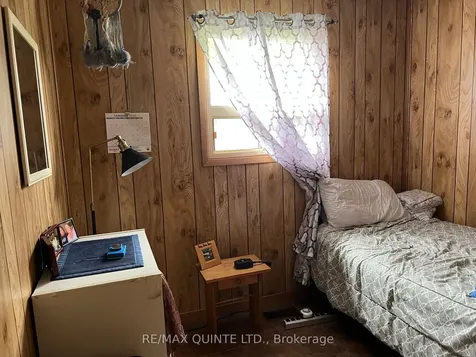33 Ramsay Avenue Quinte West ON K8V 2P6
