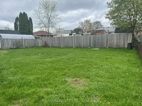 33 Ramsay Avenue Quinte West ON K8V 2P6