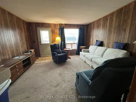33 Ramsay Avenue Quinte West ON K8V 2P6