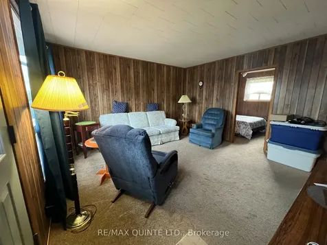 33 Ramsay Avenue Quinte West ON K8V 2P6