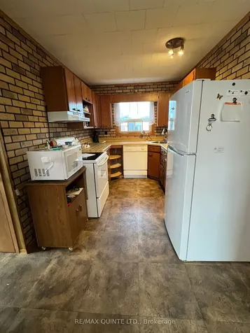 33 Ramsay Avenue Quinte West ON K8V 2P6