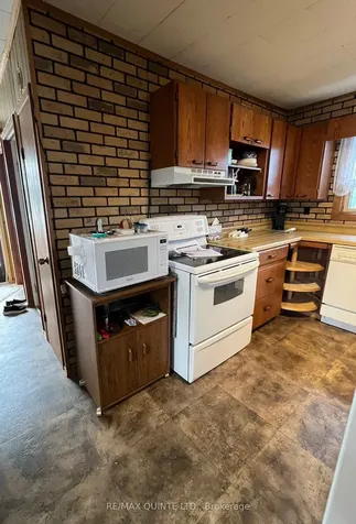 33 Ramsay Avenue Quinte West ON K8V 2P6